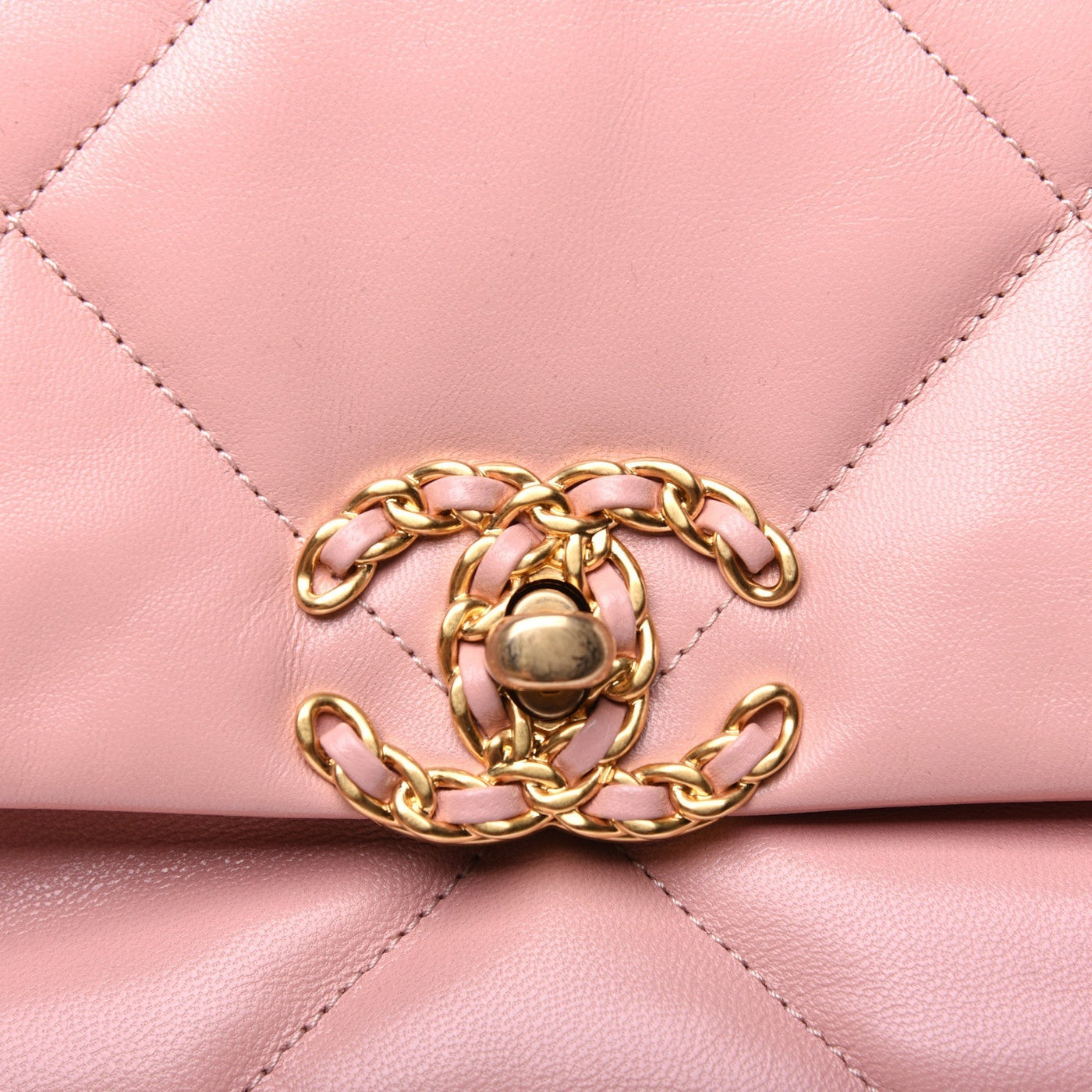 Goatskin Quilted Medium 19 Flap Light Pink – Luxefectly